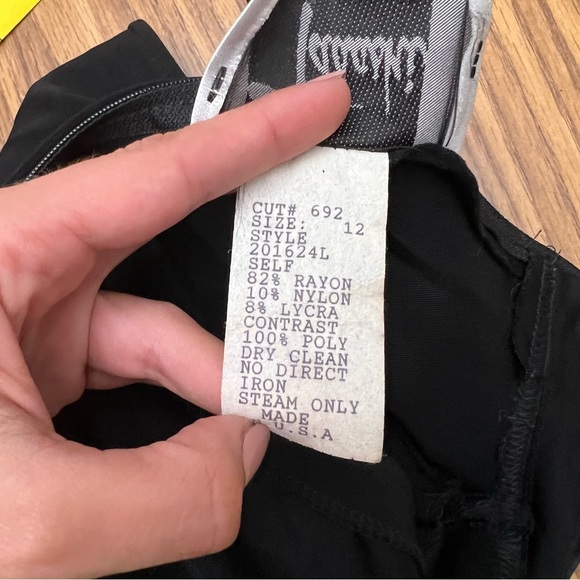 Tadashi Shoji Mockneck Dress, A-line Ball Gown - Picture 4 of 9